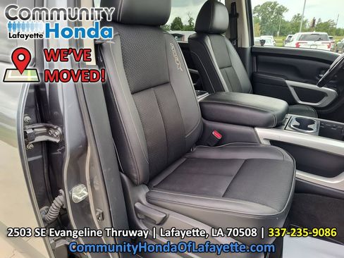 Used 2019 Nissan Titan PRO-4X AWD/4WD image 31