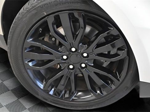 Used 2017 Land Rover Range Rover Sport HSE image 28