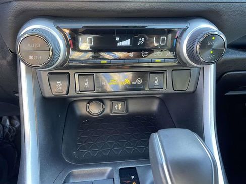 Used 2023 Toyota RAV4 SE w/ Convenience Package AWD/4WD image 28