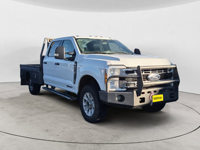 Used 2024 Ford F350 XLT AWD/4WD image 3
