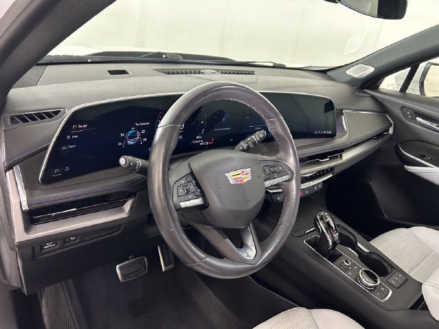 Used 2024 Cadillac XT4 Sport AWD/4WD image 12