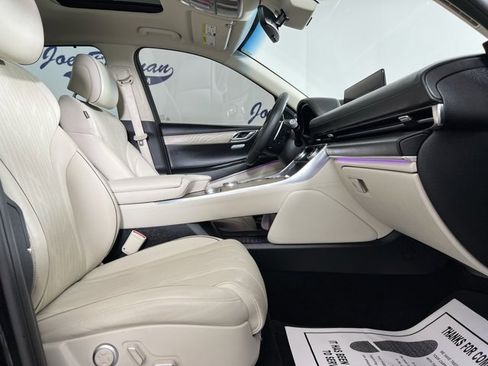 Used 2022 Genesis GV80 2.5T w/ Advanced Package 02 image 18