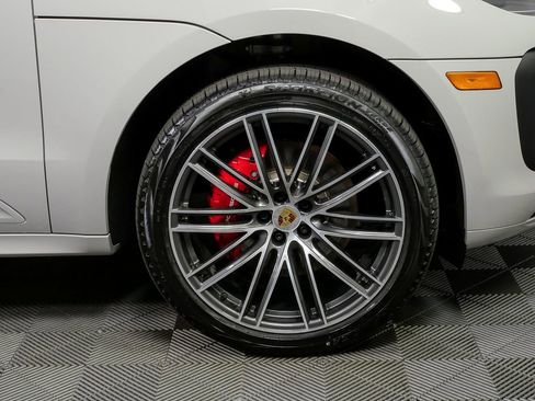 New 2026 Porsche Macan S image 40