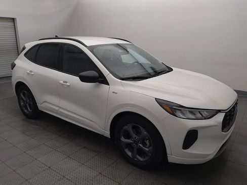Used 2023 Ford Escape ST-Line w/ Tech Pack #1 FWD image 11