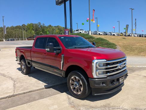 Used 2024 Ford F250 King Ranch image 3
