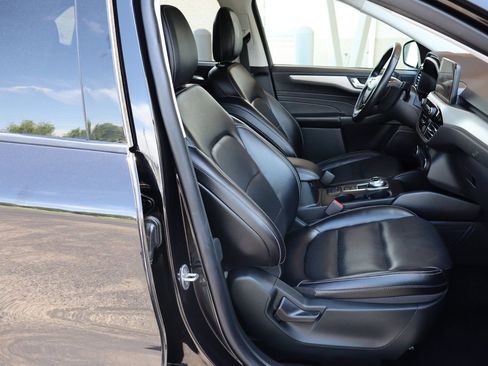 Used 2022 Ford Escape SEL image 22