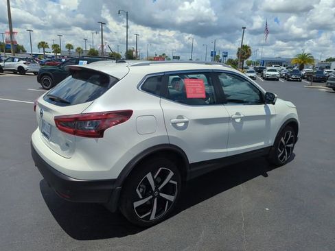 Certified 2021 Nissan Rogue Sport SL w/ Premium Package FWD image 6