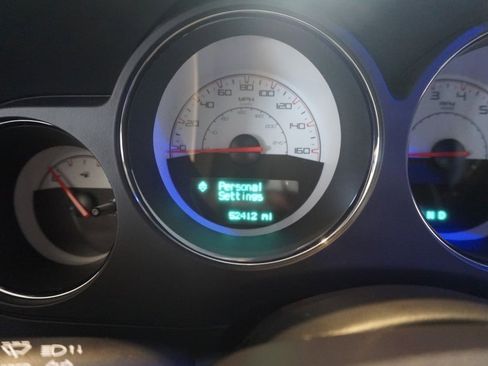 Used 2014 Dodge Challenger R/T image 14