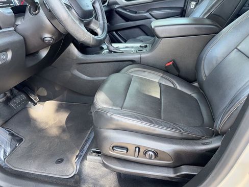 Used 2019 Chevrolet Traverse Premier w/ LPO, Blackout Package image 14