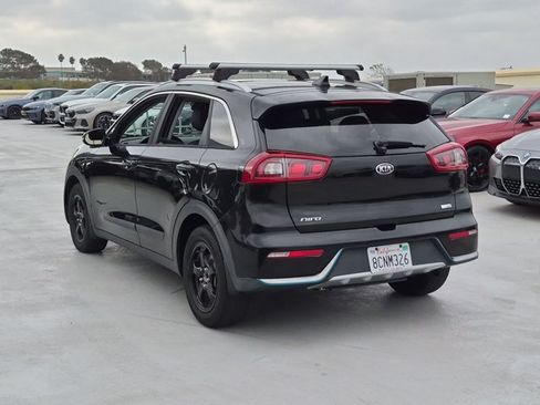 Used 2018 Kia Niro EX FWD image 7