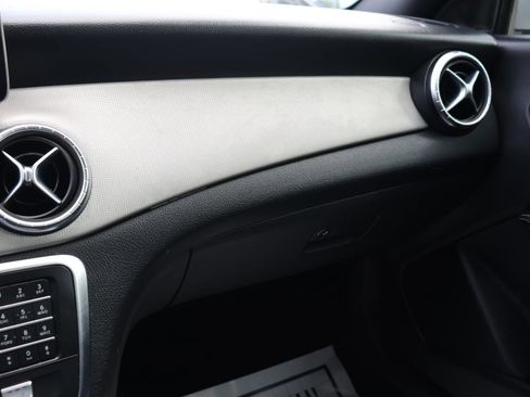 Used 2018 Mercedes-Benz CLA 250 4MATIC image 28