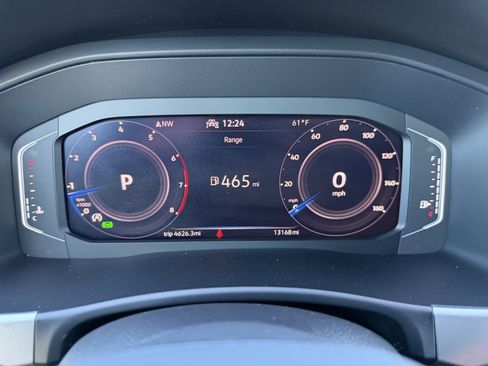 Used 2023 Volkswagen Atlas Cross Sport SE w/ Panoramic Sunroof Package image 33