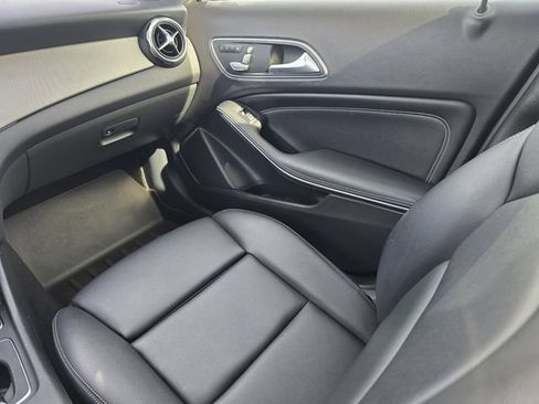 Used 2020 Mercedes-Benz GLA 250 image 19