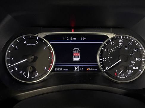 Used 2025 Nissan Sentra SV FWD image 16
