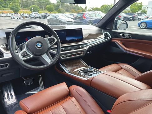 Used 2023 BMW X7 xDrive40i w/ Executive Package AWD/4WD image 11