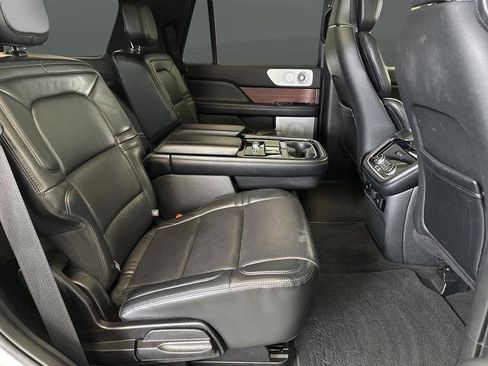 Used 2020 Lincoln Navigator Reserve w/ Equipment Group 208A Reserve image 37