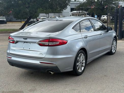 Used 2020 Ford Fusion SE FWD image 4