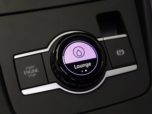 New 2026 Volkswagen Tiguan SE image 10