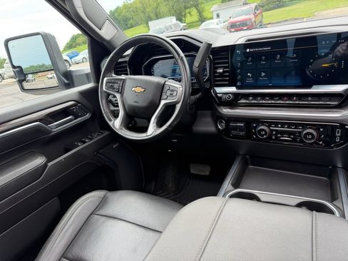 Used 2024 Chevrolet Silverado 2500 LTZ w/ LTZ Plus Package AWD/4WD image 25