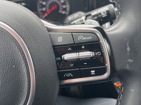 Certified 2023 Kia Sorento EX image 20