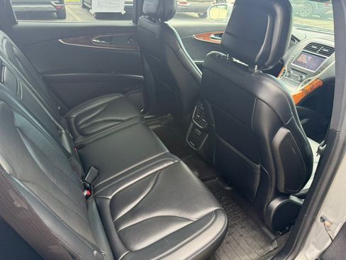 Used 2020 Lincoln Nautilus Reserve AWD/4WD image 26