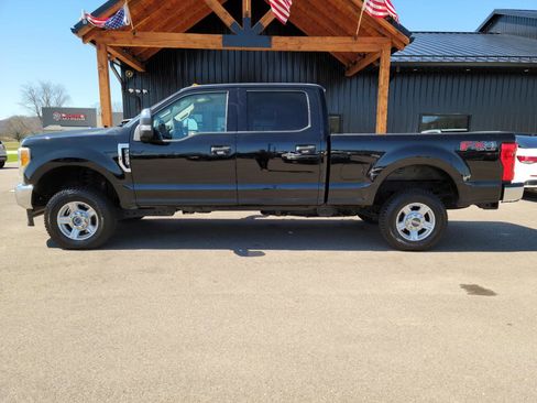 Used 2017 Ford F250 XLT w/ FX4 Off-Road Package image 21