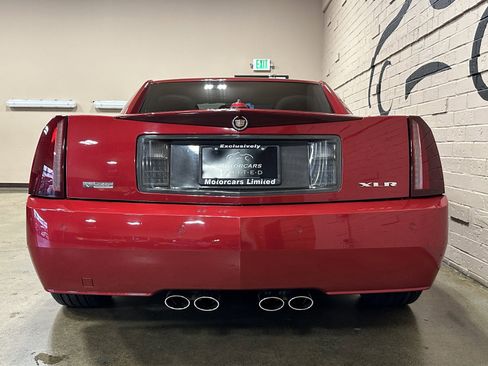 Used 2005 Cadillac XLR image 9
