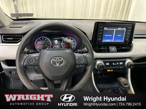 Used 2019 Toyota RAV4 XLE image 19