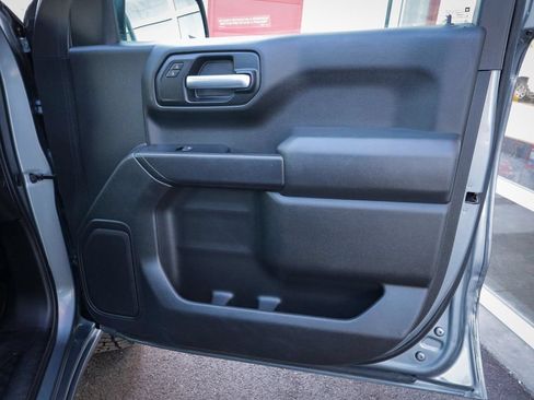 Used 2019 Chevrolet Silverado 1500 Custom w/ Custom Convenience Package AWD/4WD image 25