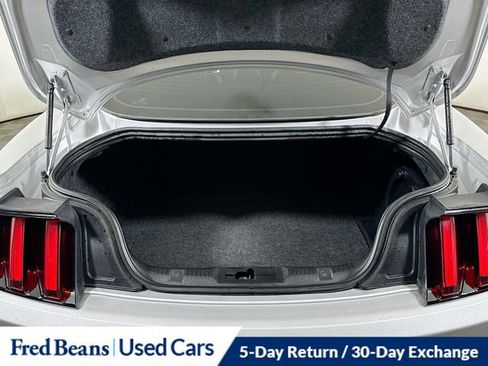 Used 2017 Ford Mustang GT Premium w/ Equipment Group 401A RWD image 31
