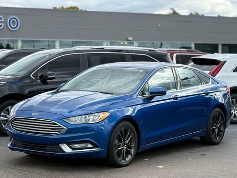 Used 2018 Ford Fusion SE w/ Equipment Group 201A image 29