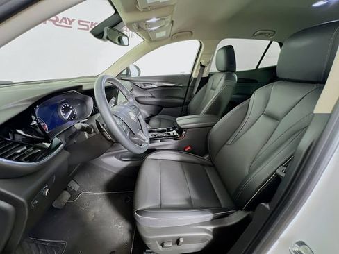Used 2023 Buick Envision Essence FWD image 9