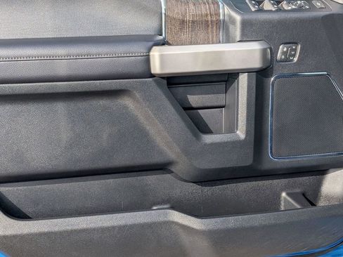 Used 2020 Ford F250 Lariat w/ Lariat Value Package image 23