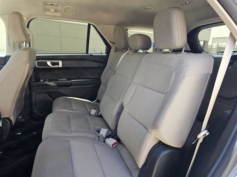 Used 2021 Ford Explorer 2WD image 12