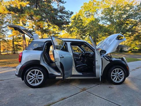 Used 2016 MINI Cooper Countryman S image 32