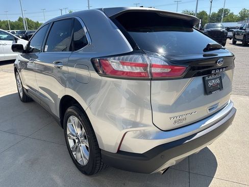 Used 2022 Ford Edge Titanium AWD/4WD image 8