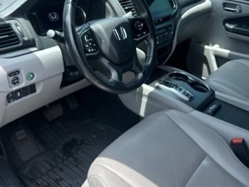 Used 2021 Honda Pilot Special Edition image 3