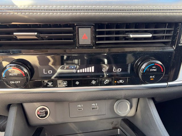 Used 2022 Nissan Rogue SV AWD/4WD image 33