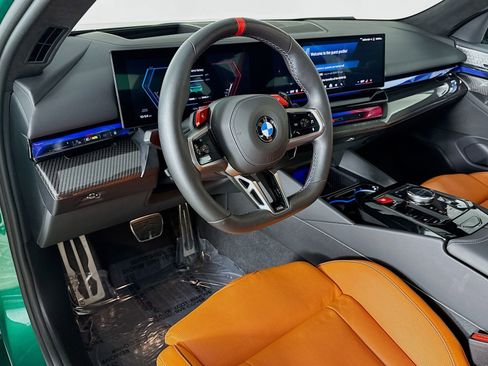 Used 2025 BMW M5 w/ Carbon Package image 9