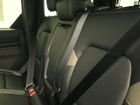 New 2026 Ford Bronco Outer Banks w/ Sasquatch Package AWD/4WD image 11