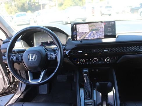 Used 2023 Honda Accord Touring image 18