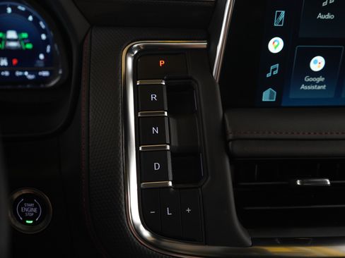 Used 2022 Chevrolet Tahoe RST w/ Sport Performance Package AWD/4WD image 25
