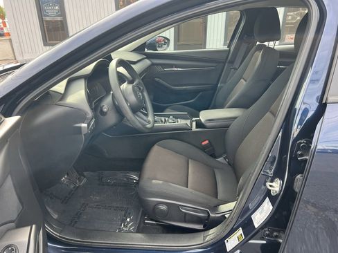 Used 2024 MAZDA MAZDA3 s image 9
