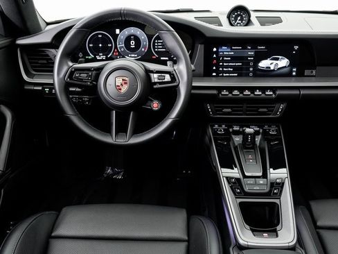 Certified 2025 Porsche 911 Carrera image 18