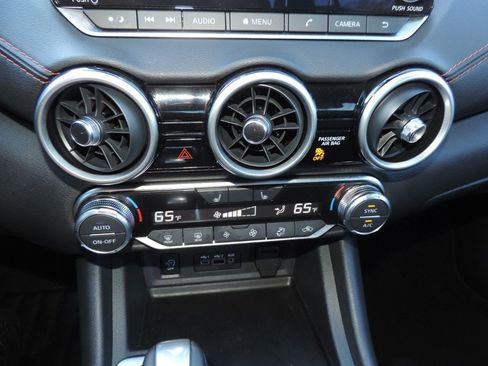 Used 2025 Nissan Sentra SR w/ Midnight Edition image 23