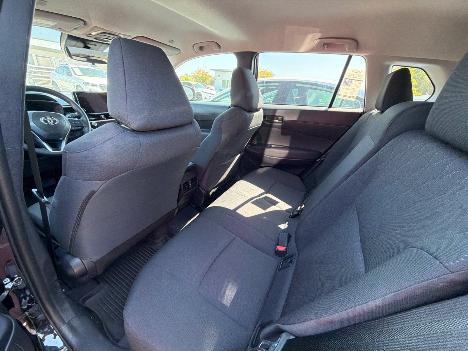 Used 2026 Toyota Corolla Cross LE FWD image 4