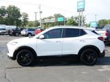 Used 2024 Buick Encore GX Sport Touring image 3