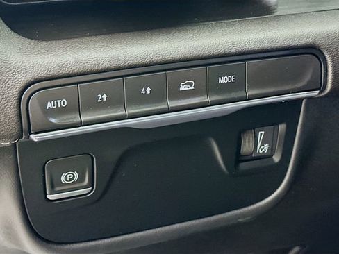 Used 2023 Cadillac Escalade ESV Premium Luxury image 11