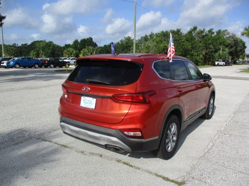 Used 2019 Hyundai Santa Fe SE FWD image 7