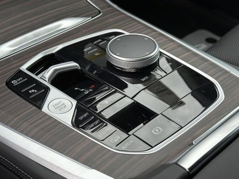 New 2026 BMW X5 xDrive40i w/ Premium Package image 24